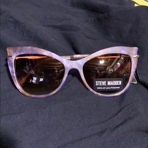 New cat eye purple Steve Madden sunglasses